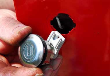 bombillos-y-clausors-para-coche--reparacion-de-bombillos-y-clausors-para-coche-Apertcar